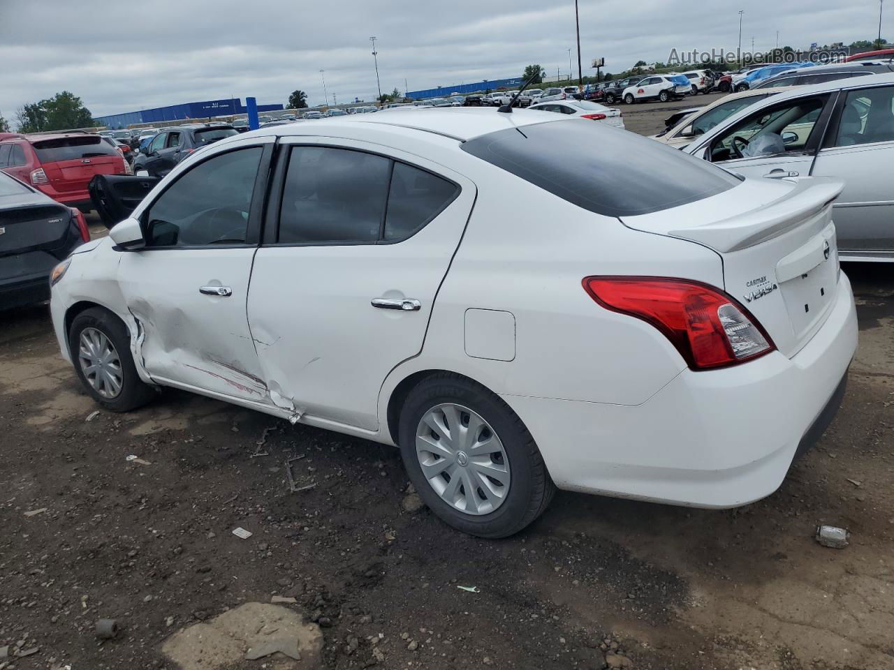 2018 Nissan Versa S Белый vin: 3N1CN7AP0JL850818