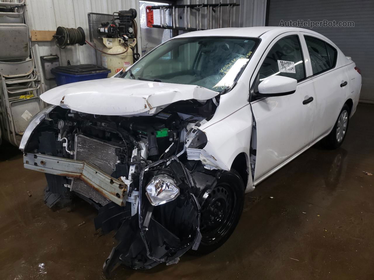 2018 Nissan Versa S White vin: 3N1CN7AP0JL864878