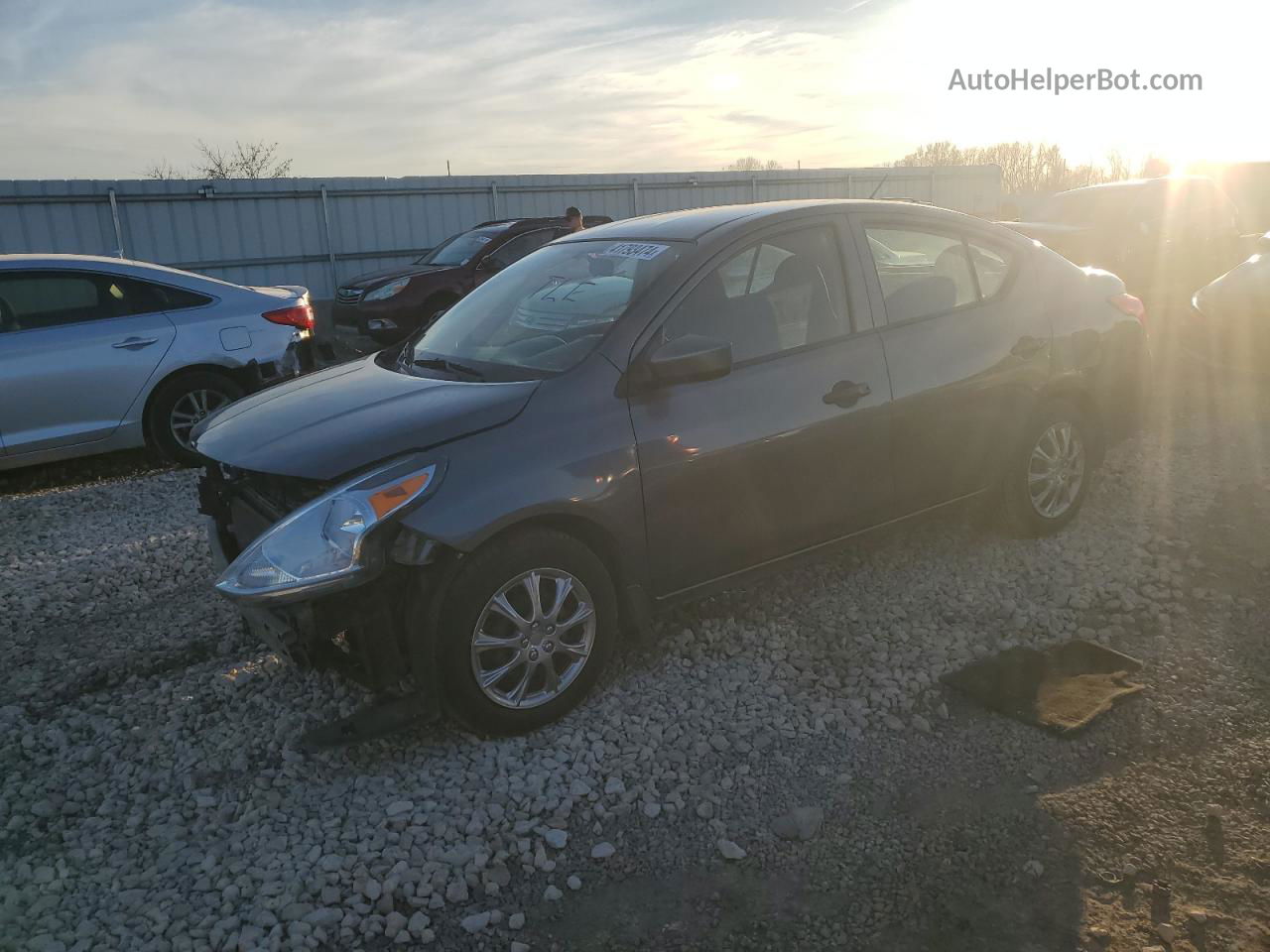 2016 Nissan Versa S Gray vin: 3N1CN7AP1GL865174