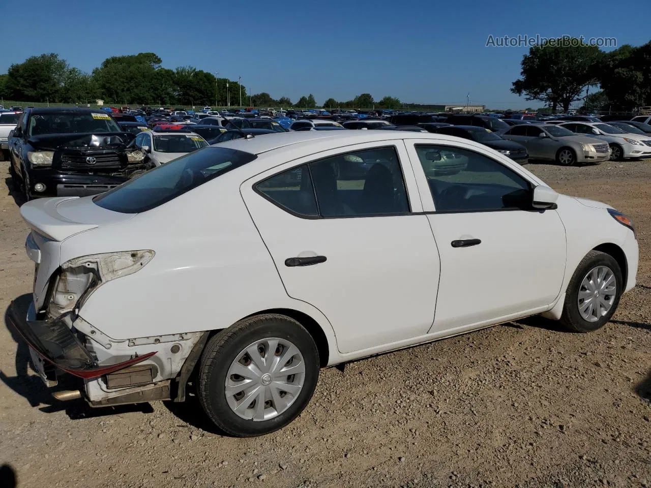 2016 Nissan Versa S White vin: 3N1CN7AP1GL900327