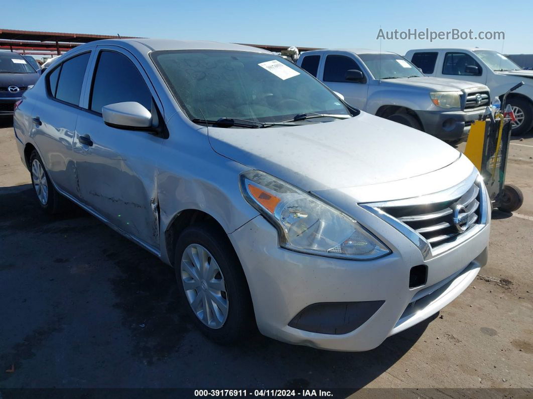 2016 Nissan Versa 1.6 S+ Silver vin: 3N1CN7AP1GL910436