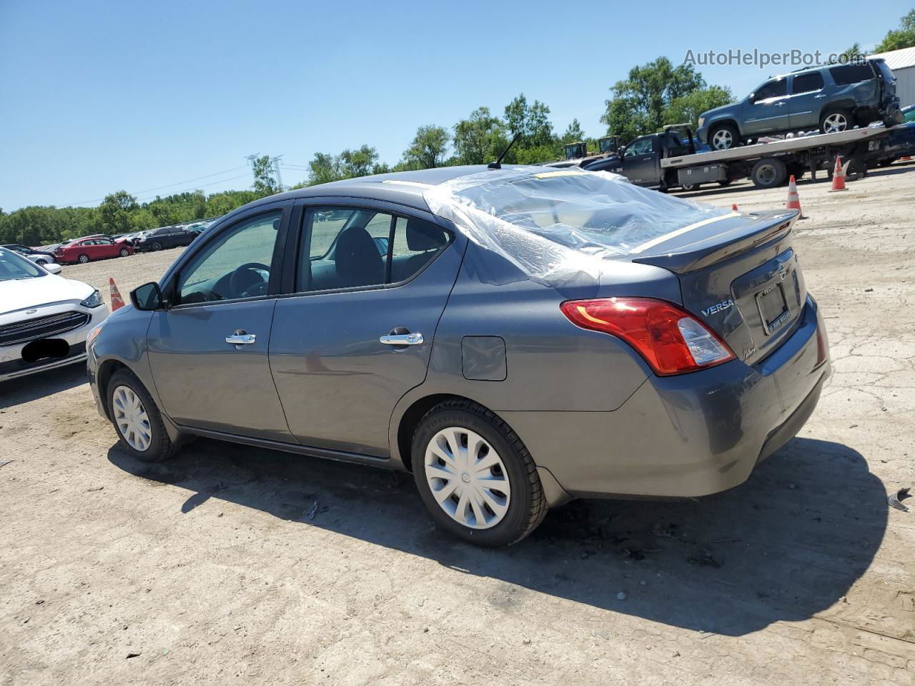 2018 Nissan Versa S Серый vin: 3N1CN7AP1JL855266