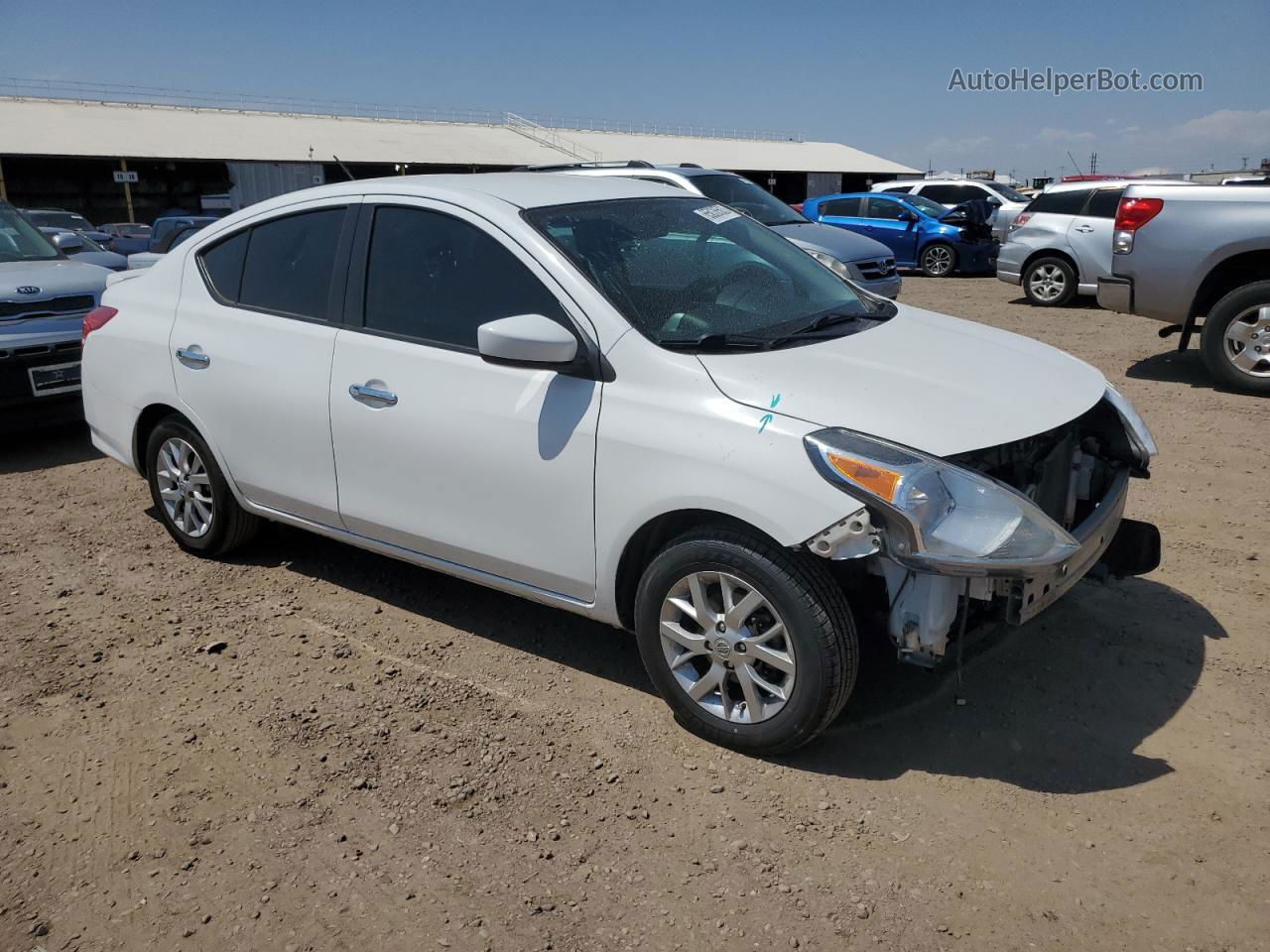 2018 Nissan Versa S White vin: 3N1CN7AP1JL878398