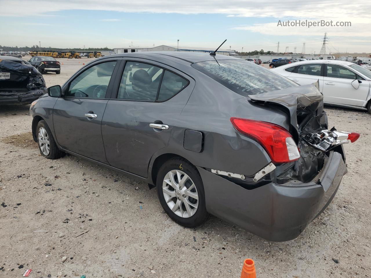 2018 Nissan Versa S Gray vin: 3N1CN7AP1JL878756