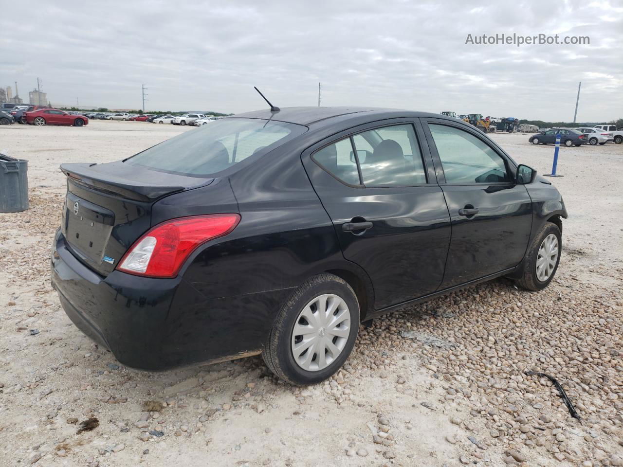 2016 Nissan Versa S Черный vin: 3N1CN7AP2GL864907