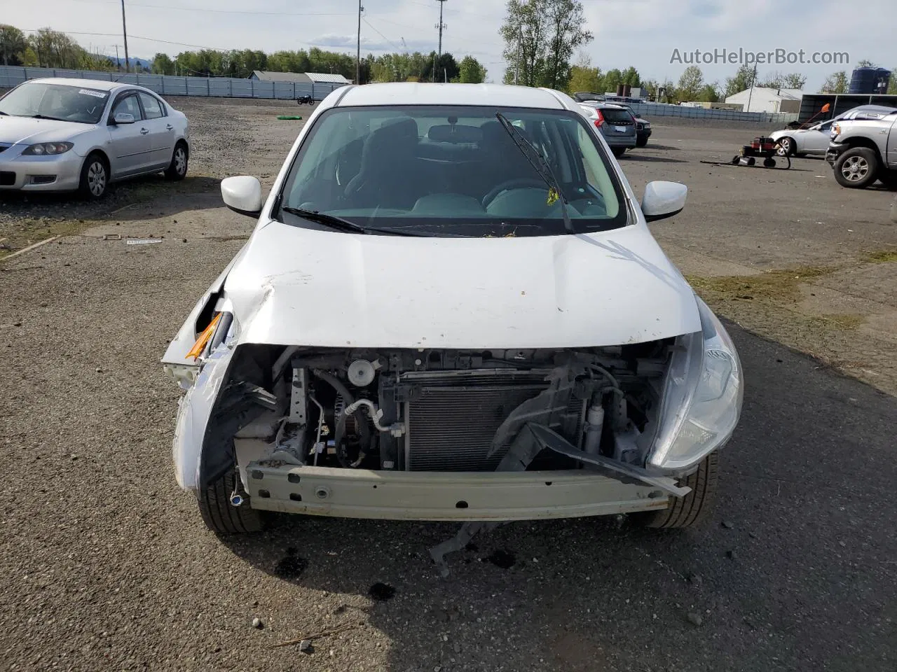 2016 Nissan Versa S White vin: 3N1CN7AP2GL870187