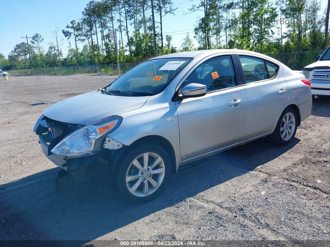 2016 Nissan Versa 1.6 Sl Серебряный vin: 3N1CN7AP2GL885773