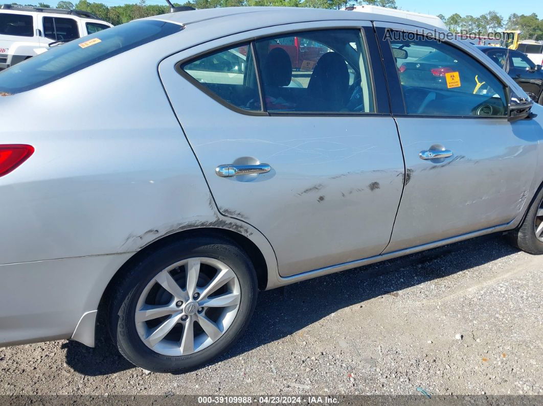 2016 Nissan Versa 1.6 Sl Серебряный vin: 3N1CN7AP2GL885773