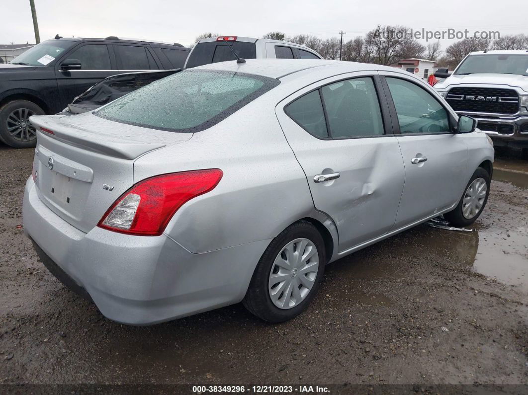 2018 Nissan Versa 1.6 Sv Серебряный vin: 3N1CN7AP2JK431634