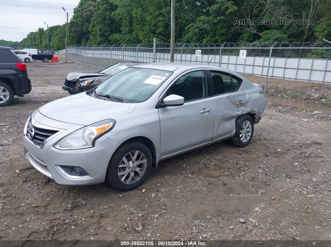 2018 Nissan Versa 1.6 Sv Silver vin: 3N1CN7AP2JL862419