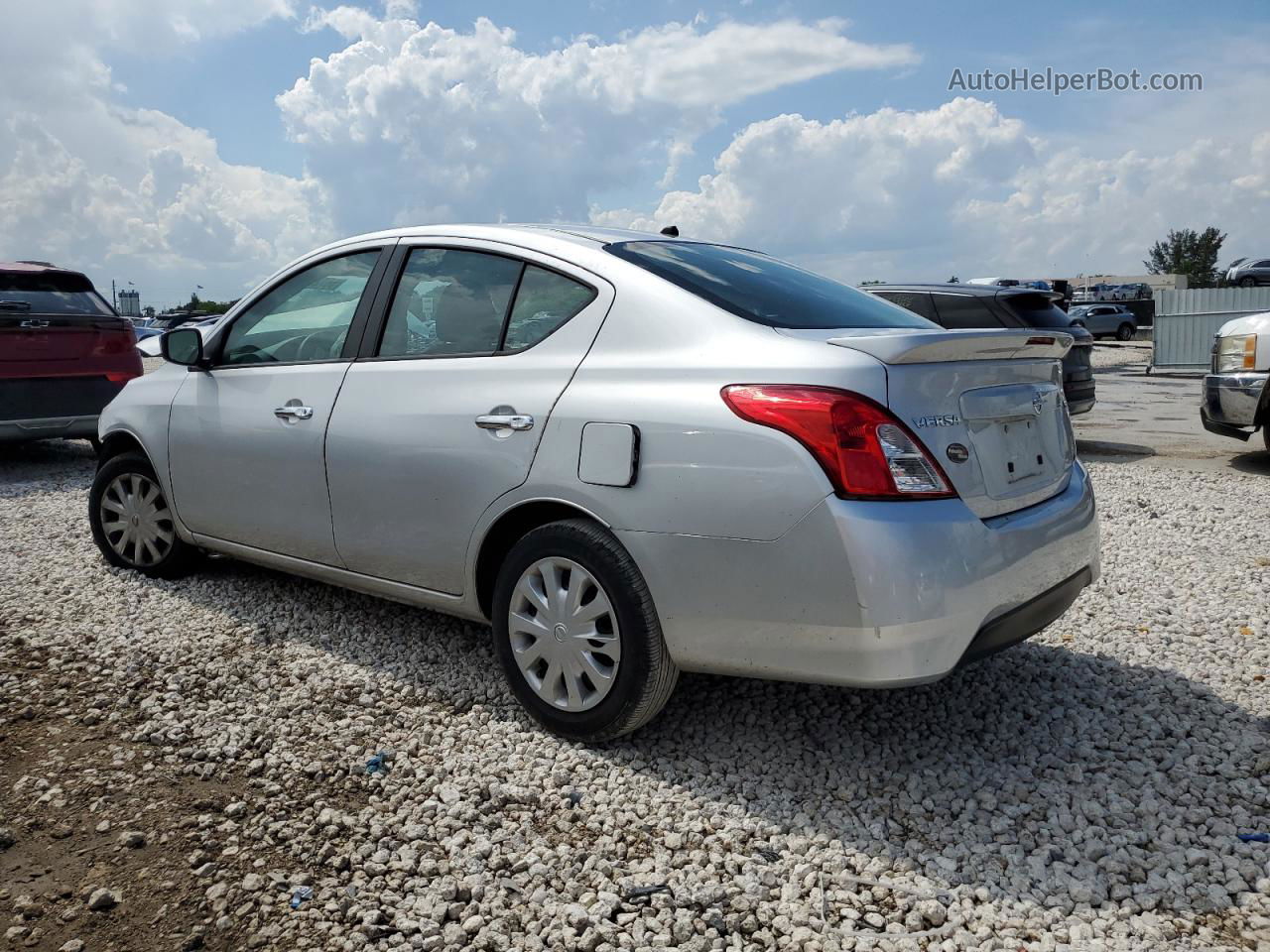 2018 Nissan Versa S Silver vin: 3N1CN7AP2JL875168