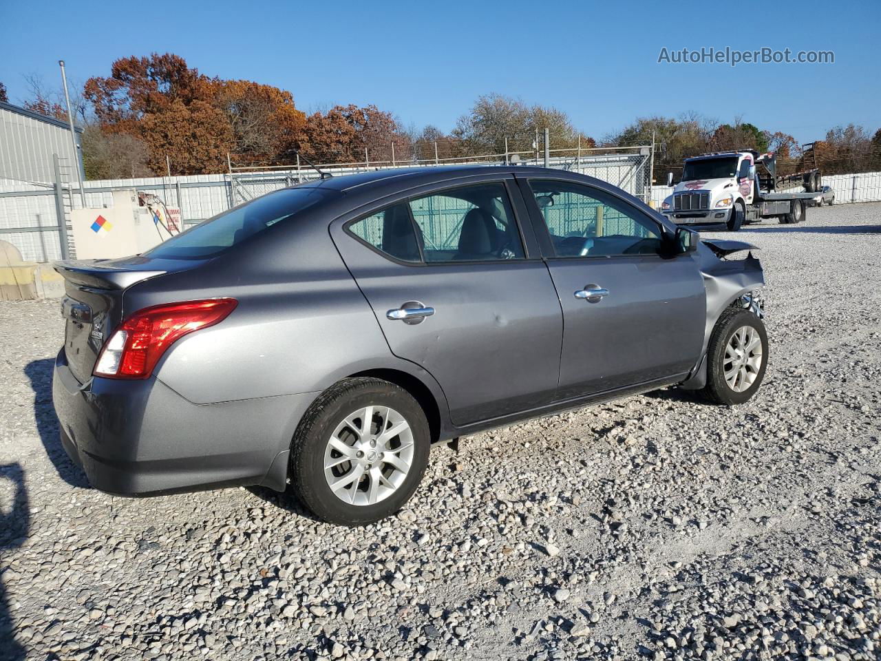 2018 Nissan Versa S Серый vin: 3N1CN7AP2JL884646