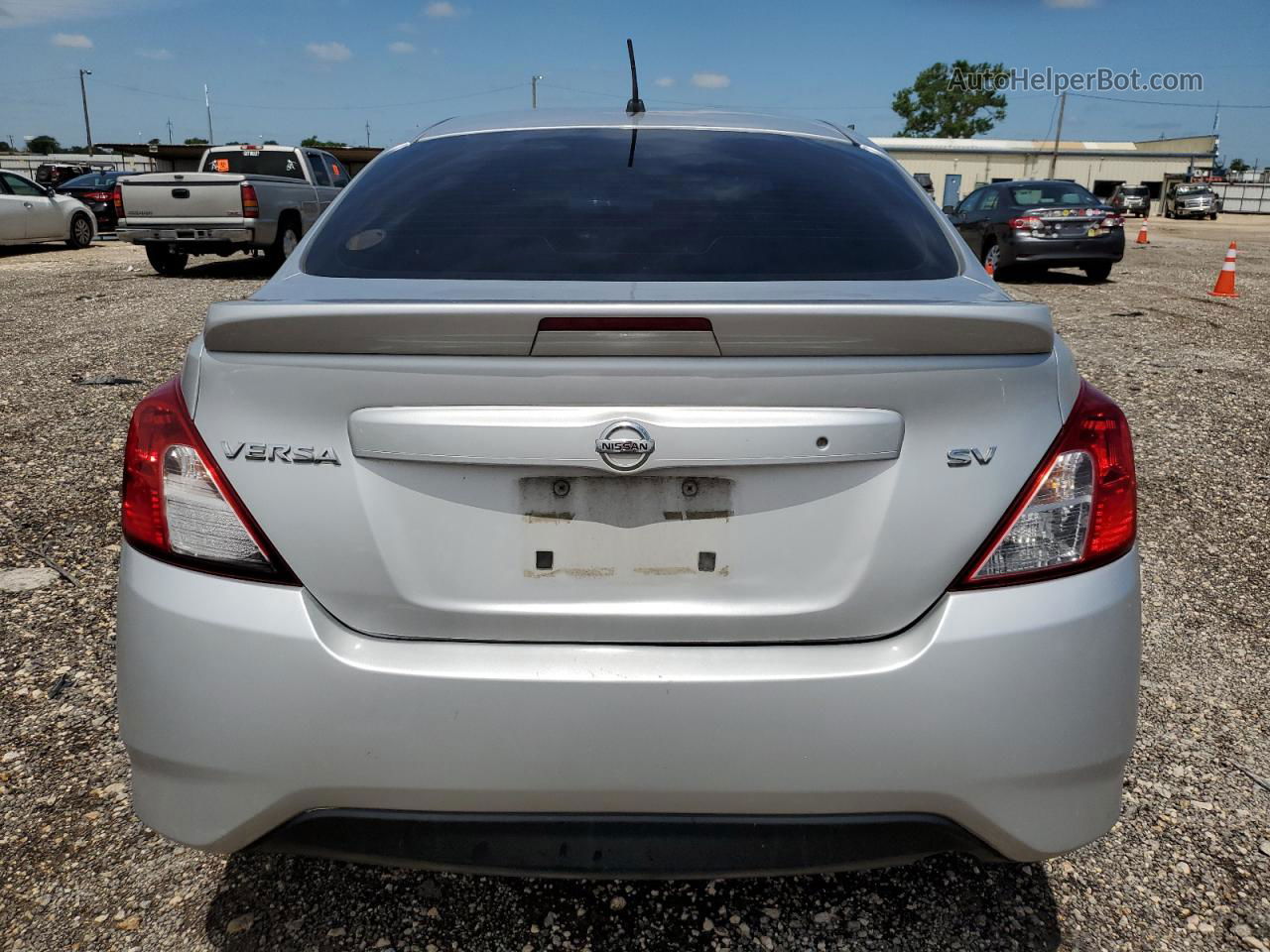 2018 Nissan Versa S Silver vin: 3N1CN7AP3JL810362