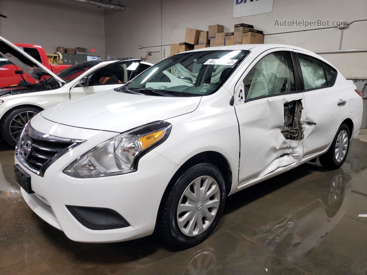 2018 Nissan Versa S White vin: 3N1CN7AP3JL844687