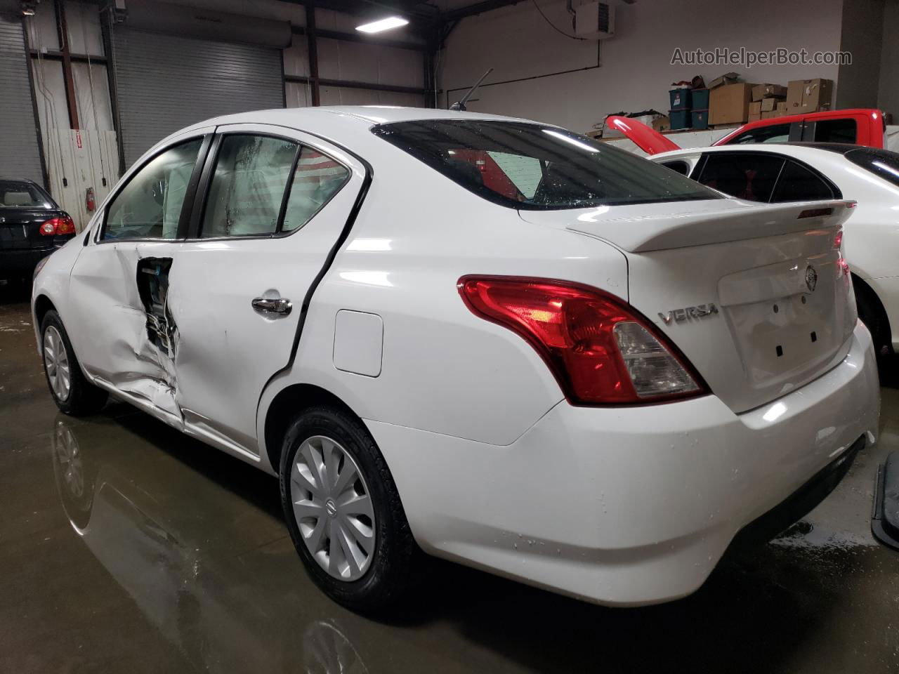 2018 Nissan Versa S White vin: 3N1CN7AP3JL844687