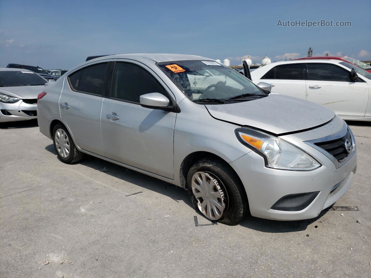 2018 Nissan Versa S Silver vin: 3N1CN7AP3JL878869