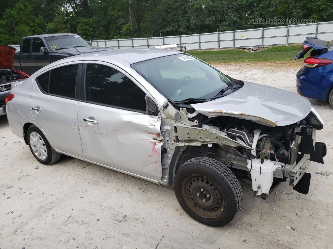 2018 Nissan Versa S Silver vin: 3N1CN7AP3JL884218