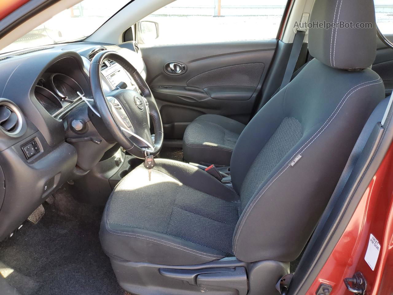 2018 Nissan Versa S Красный vin: 3N1CN7AP4JL858727