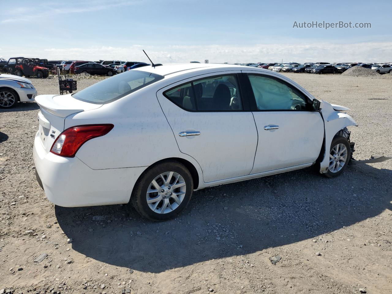 2018 Nissan Versa S White vin: 3N1CN7AP4JL868044