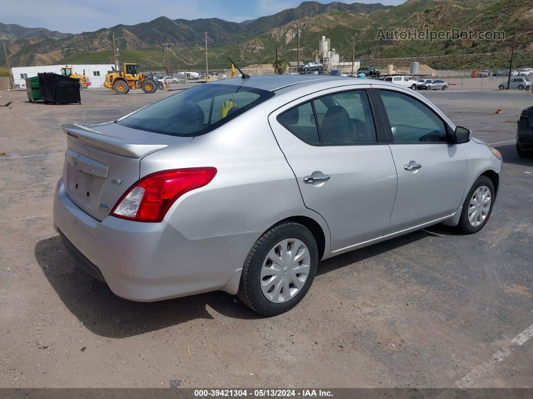 2016 Nissan Versa 1.6 Sv Silver vin: 3N1CN7AP5GL873830