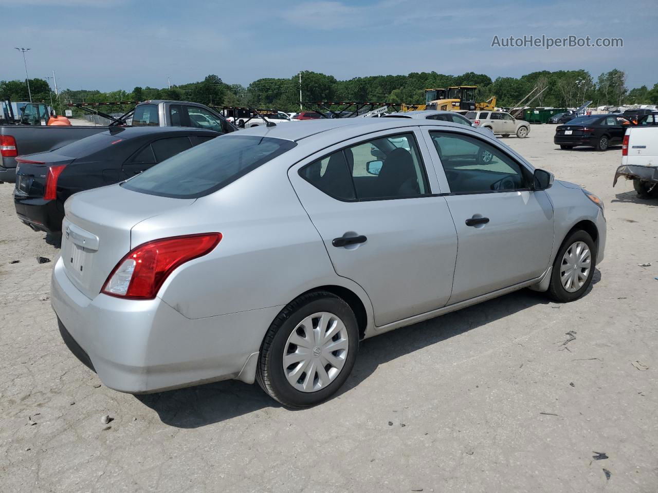 2016 Nissan Versa S Silver vin: 3N1CN7AP5GL906910