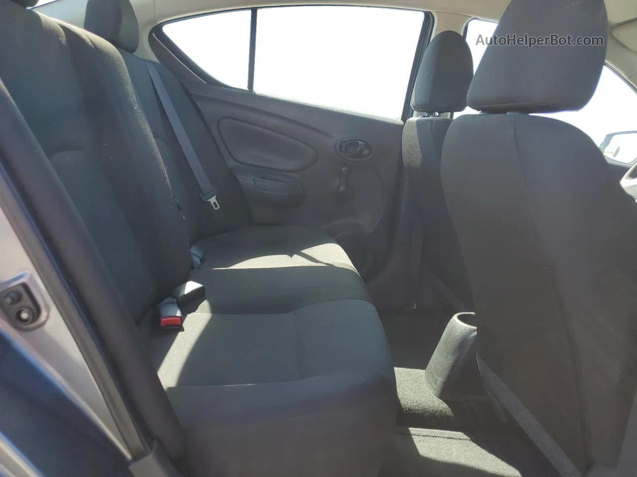 2018 Nissan Versa S Угольный vin: 3N1CN7AP5JL803106