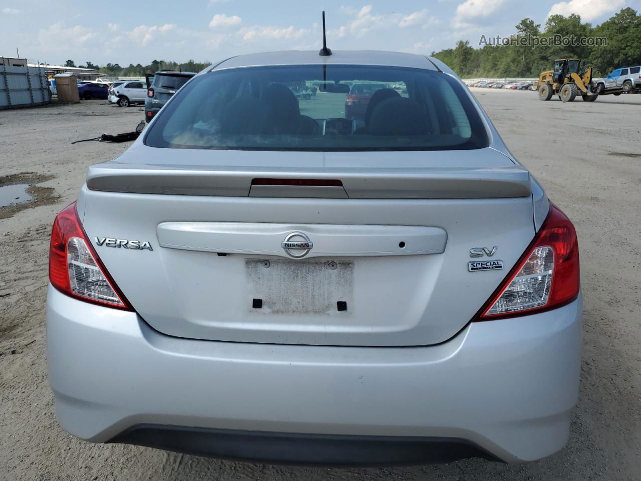 2018 Nissan Versa S Silver vin: 3N1CN7AP5JL868988