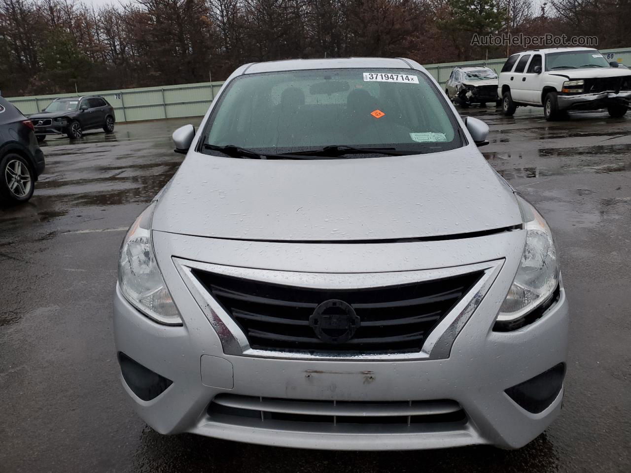 2016 Nissan Versa S Silver vin: 3N1CN7AP6GL867194