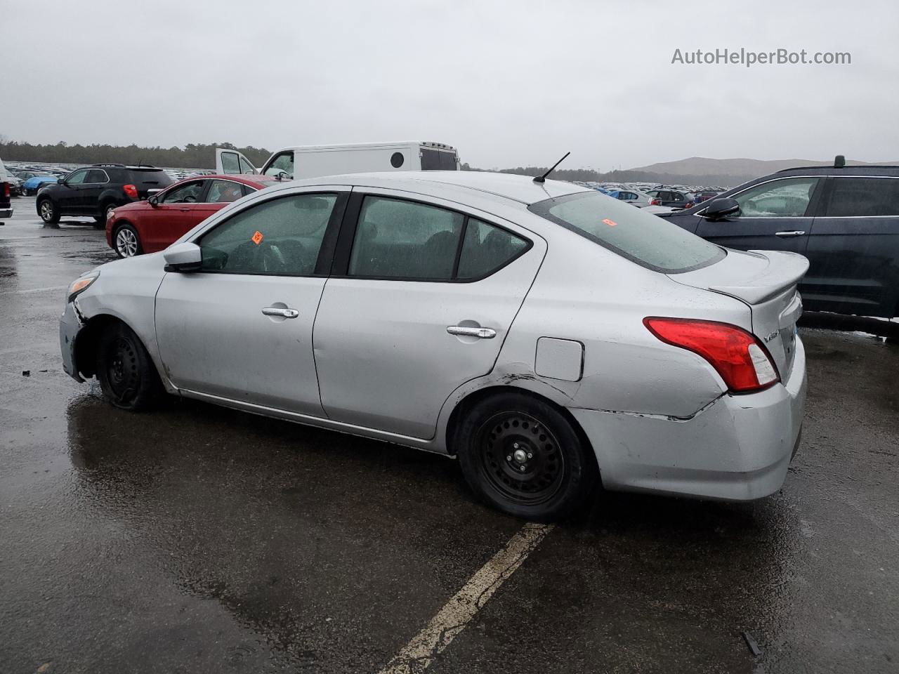 2016 Nissan Versa S Silver vin: 3N1CN7AP6GL867194