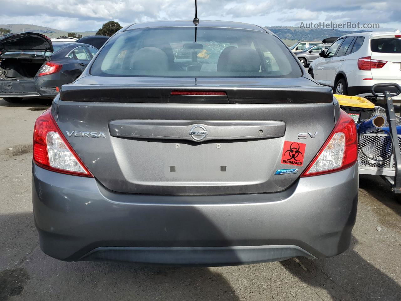 2016 Nissan Versa S Charcoal vin: 3N1CN7AP6GL897957