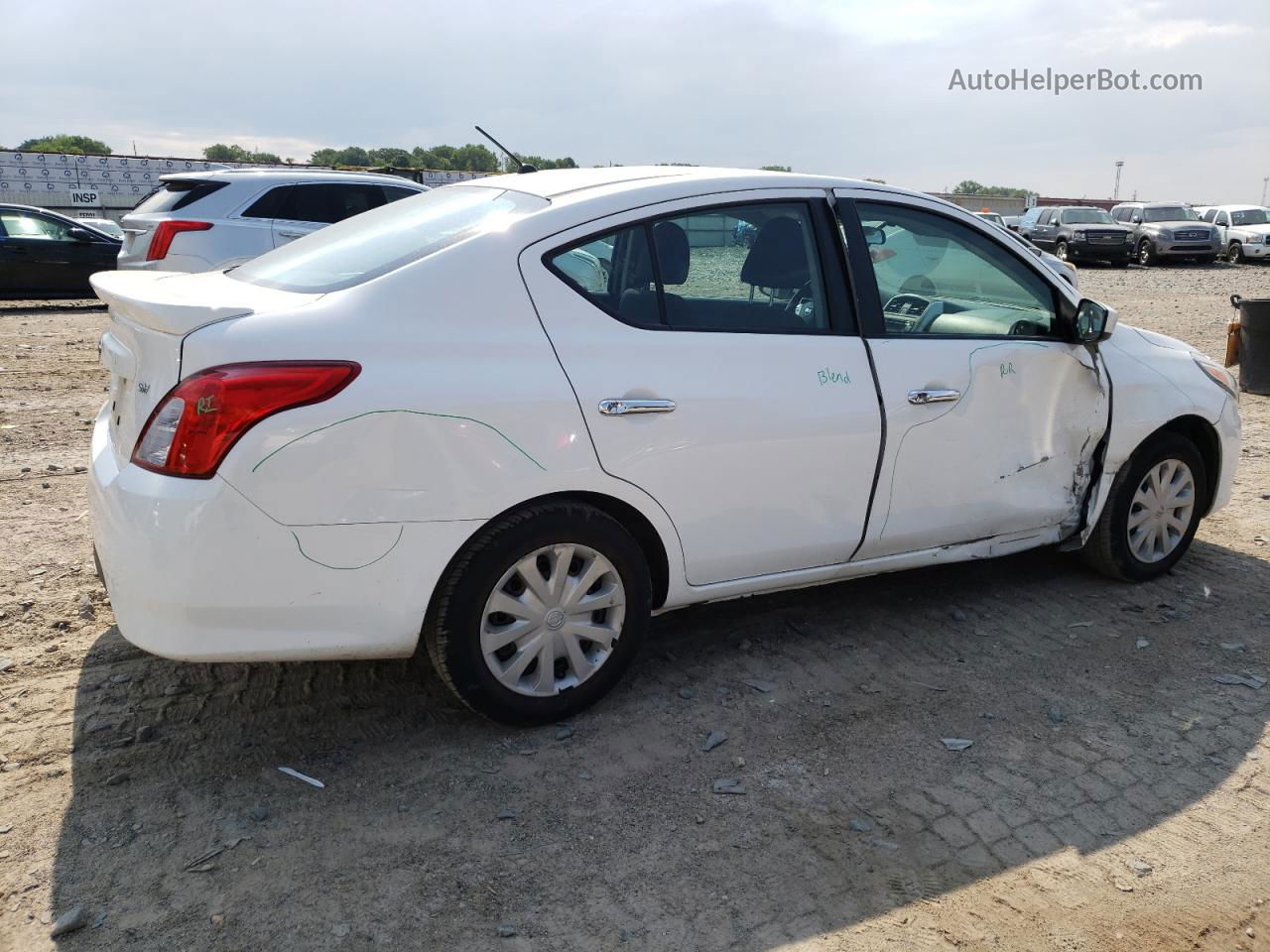 2018 Nissan Versa S White vin: 3N1CN7AP6JL832517