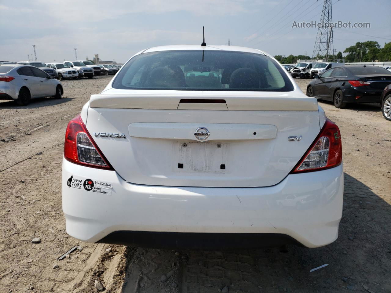 2018 Nissan Versa S White vin: 3N1CN7AP6JL832517