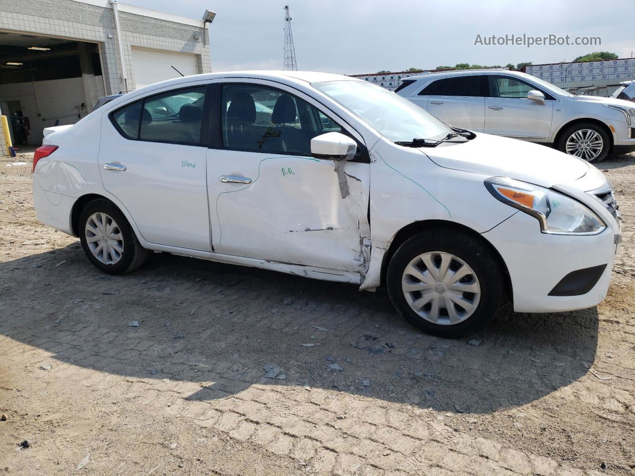 2018 Nissan Versa S White vin: 3N1CN7AP6JL832517