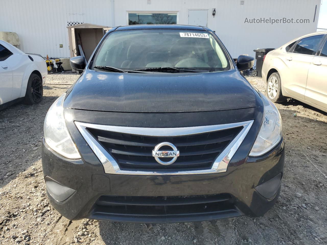 2018 Nissan Versa S Черный vin: 3N1CN7AP6JL881023