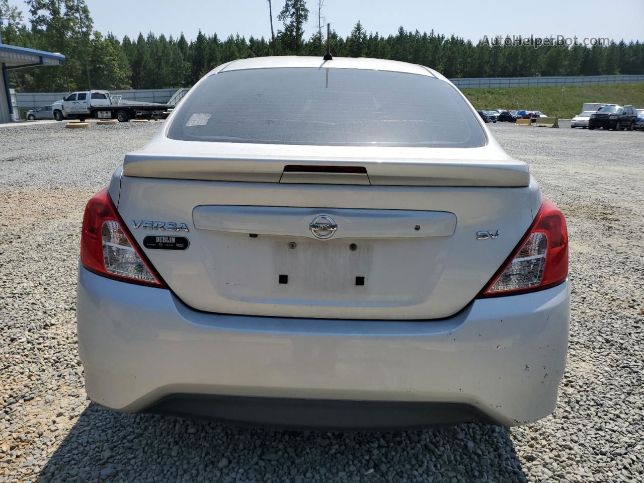 2018 Nissan Versa S Silver vin: 3N1CN7AP6JL882818