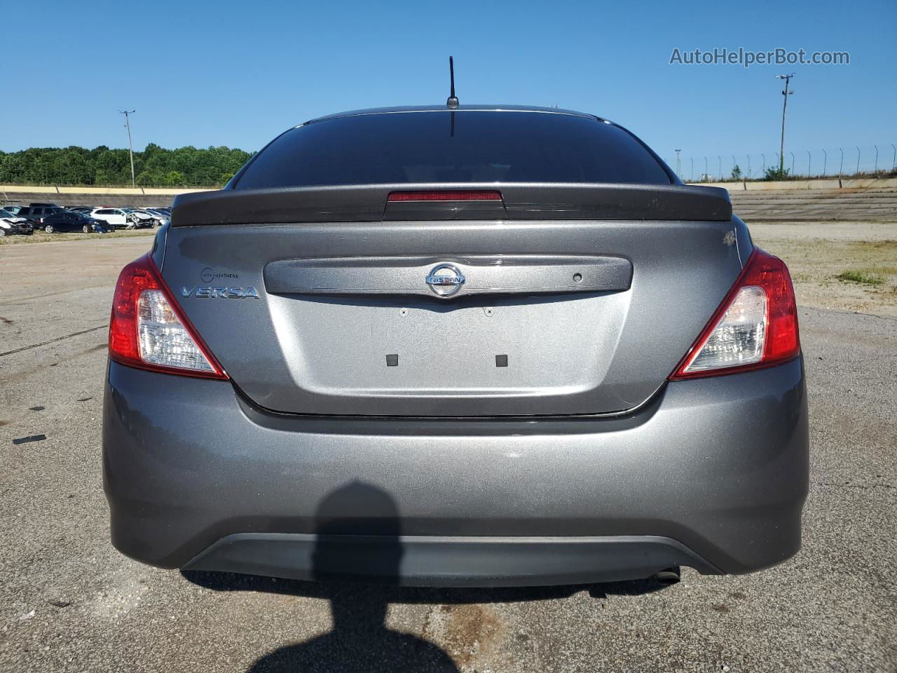 2018 Nissan Versa S Gray vin: 3N1CN7AP7JL831599