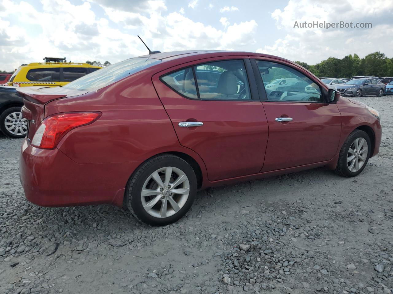 2016 Nissan Versa S Red vin: 3N1CN7AP8GL817641