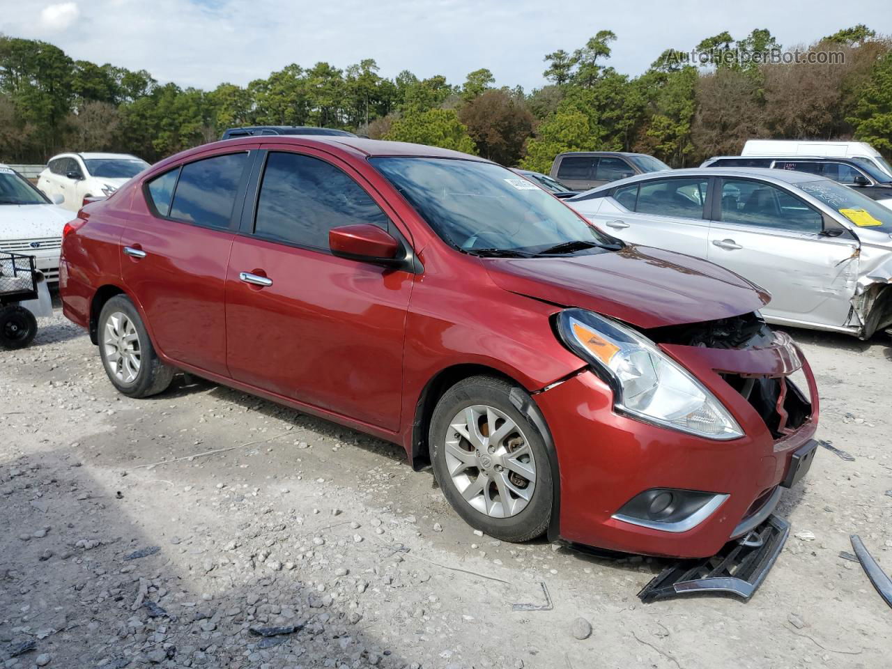 2018 Nissan Versa S Красный vin: 3N1CN7AP8JL802922