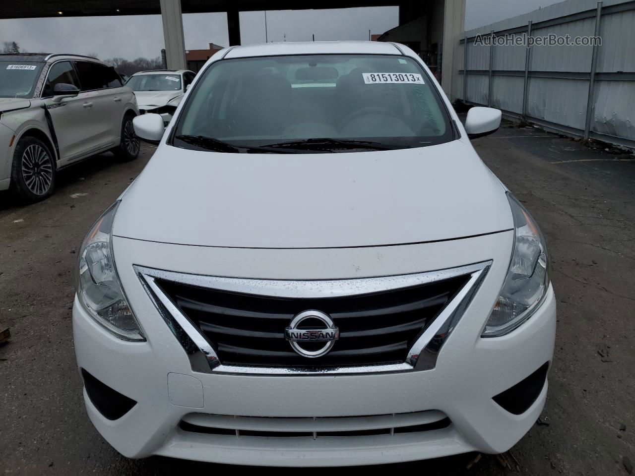 2018 Nissan Versa S White vin: 3N1CN7AP8JL883033