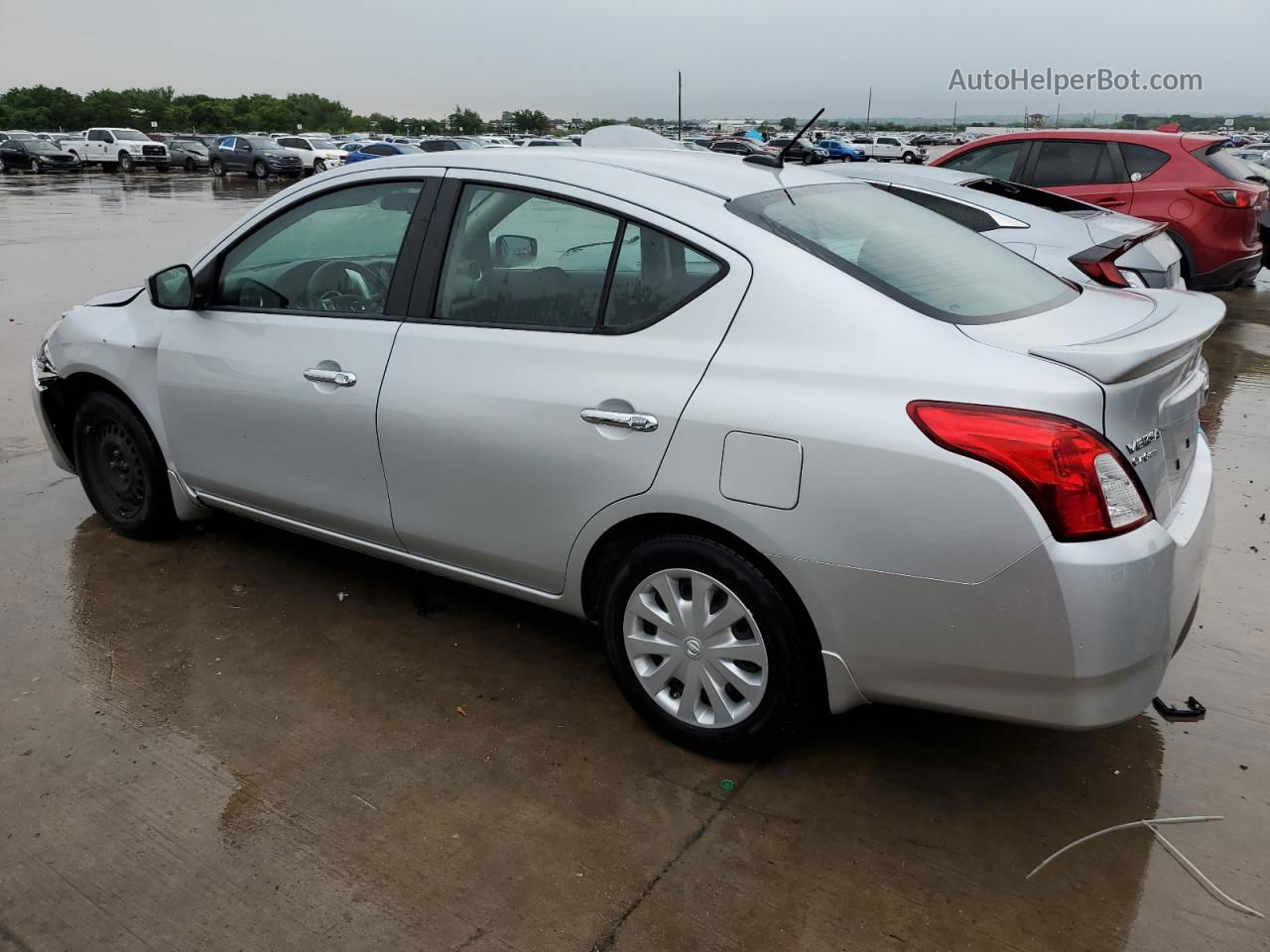 2016 Nissan Versa S Silver vin: 3N1CN7AP9GL839325