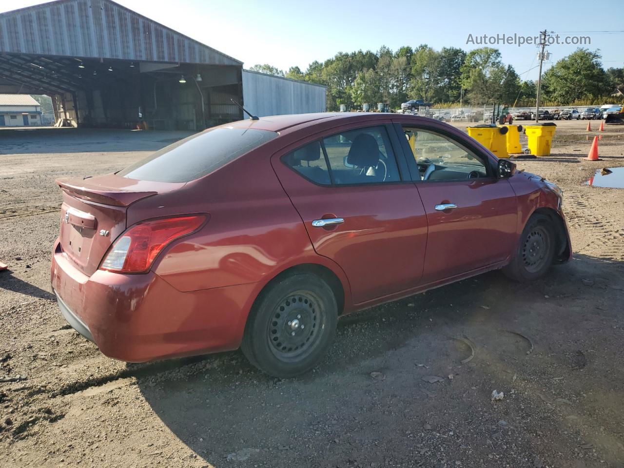 2018 Nissan Versa S Красный vin: 3N1CN7AP9JL819664