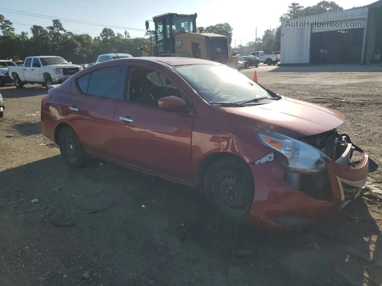 2018 Nissan Versa S Красный vin: 3N1CN7AP9JL819664