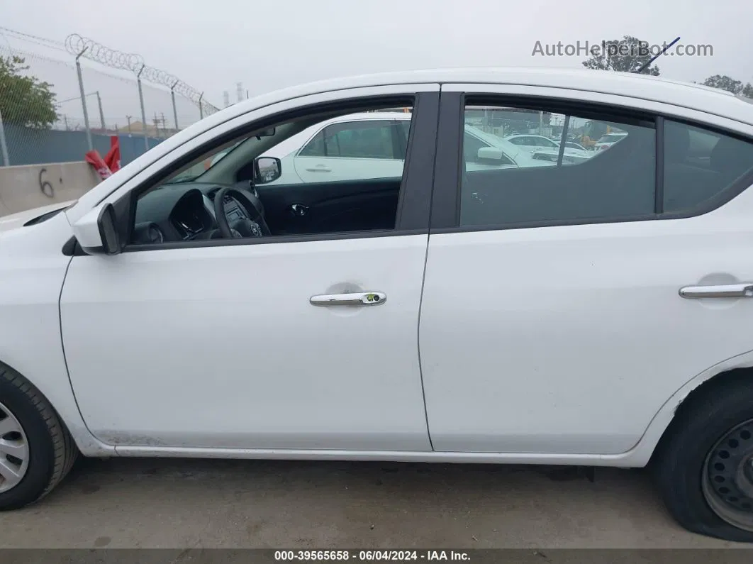 2018 Nissan Versa 1.6 Sv White vin: 3N1CN7AP9JL844371