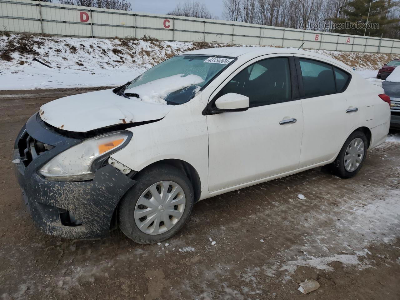 2018 Nissan Versa S Белый vin: 3N1CN7AP9JL879623