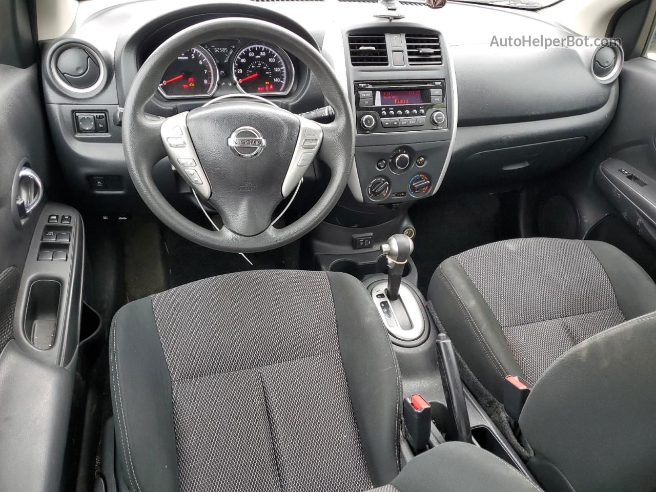 2018 Nissan Versa S Черный vin: 3N1CN7APXJL800699