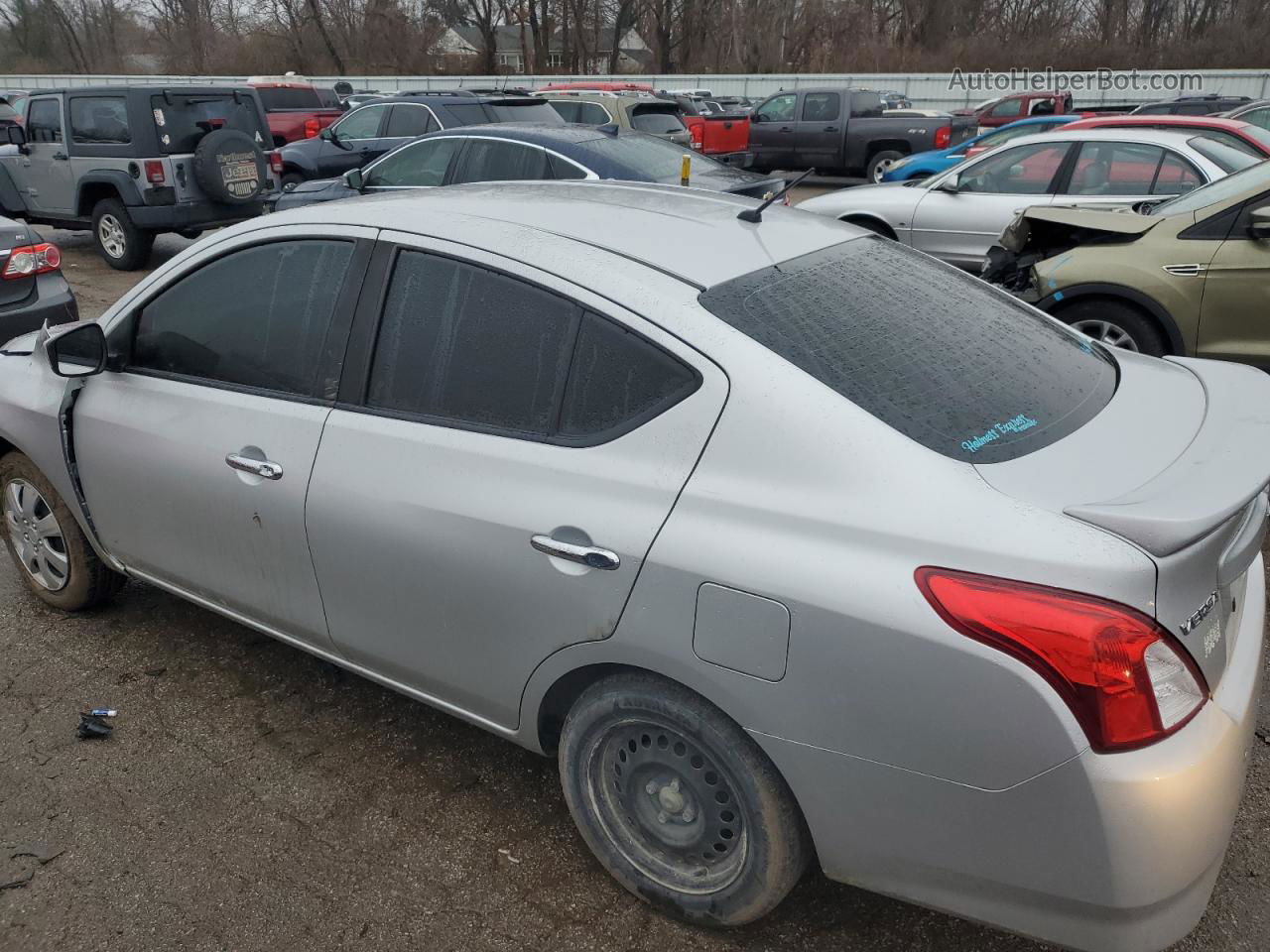 2018 Nissan Versa S Silver vin: 3N1CN7APXJL876259