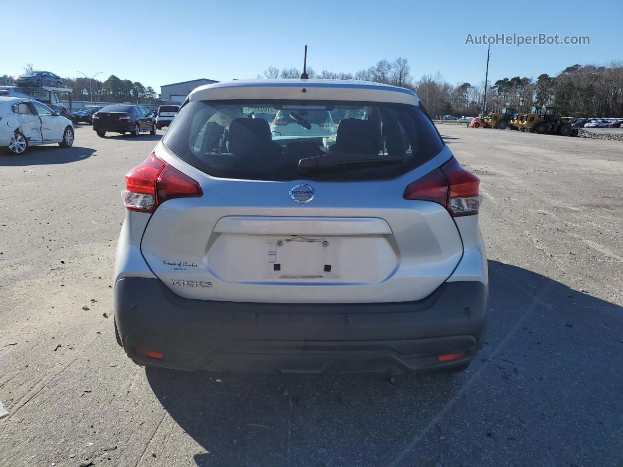 2020 Nissan Kicks S Silver vin: 3N1CP5BV2LL523433