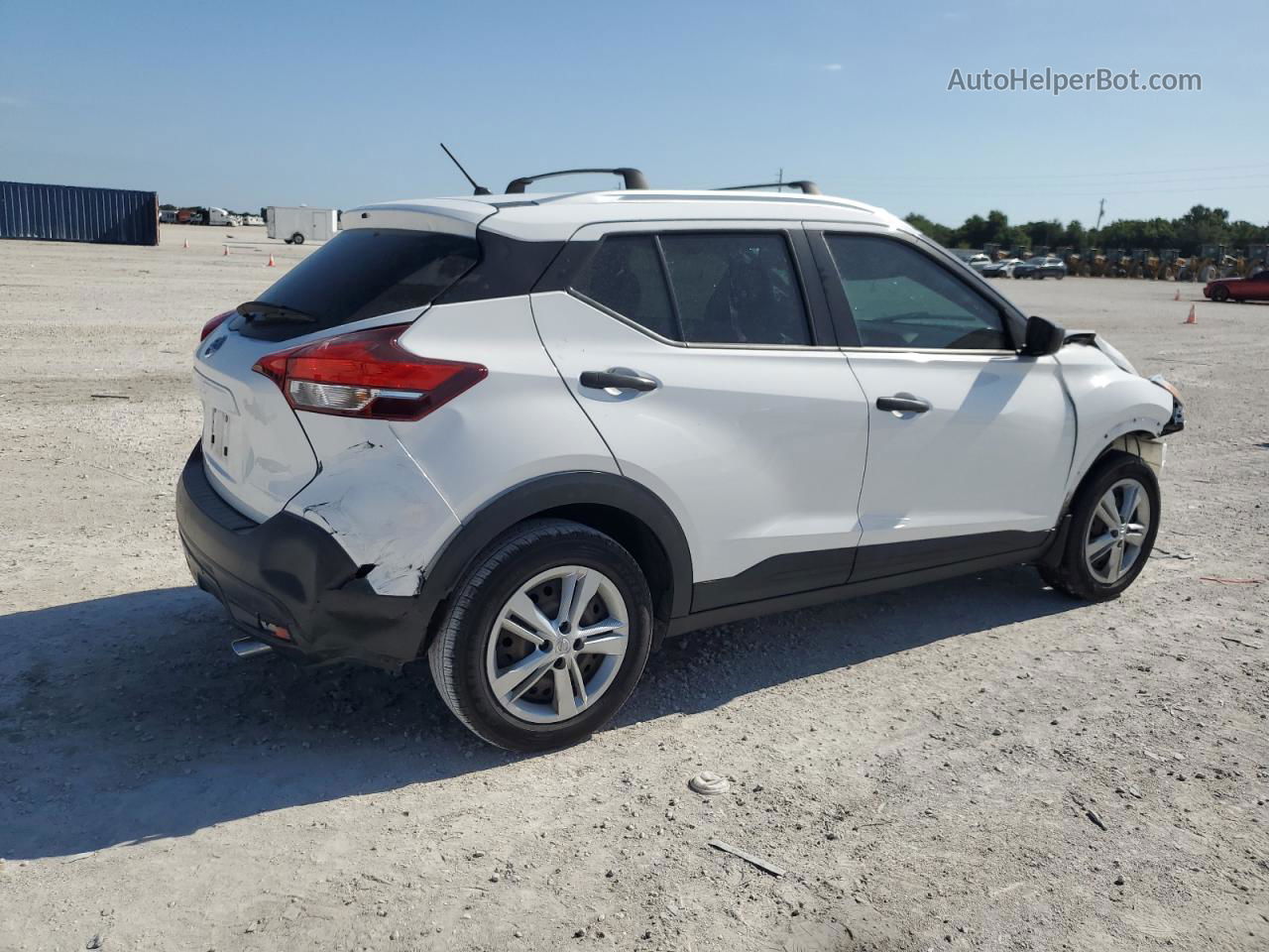 2018 Nissan Kicks S White vin: 3N1CP5CU0JL508528