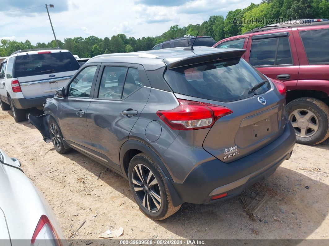 2018 Nissan Kicks Sr Gray vin: 3N1CP5CU1JL532028