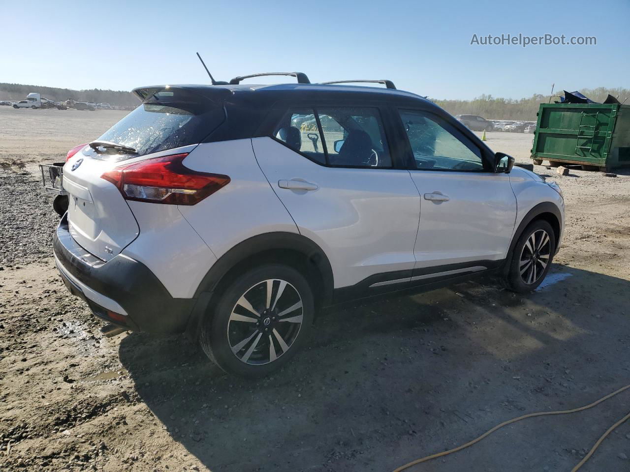 2018 Nissan Kicks S White vin: 3N1CP5CU2JL534855